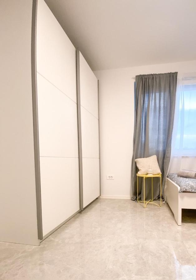 Olea Apartments Pobegi Exterior photo
